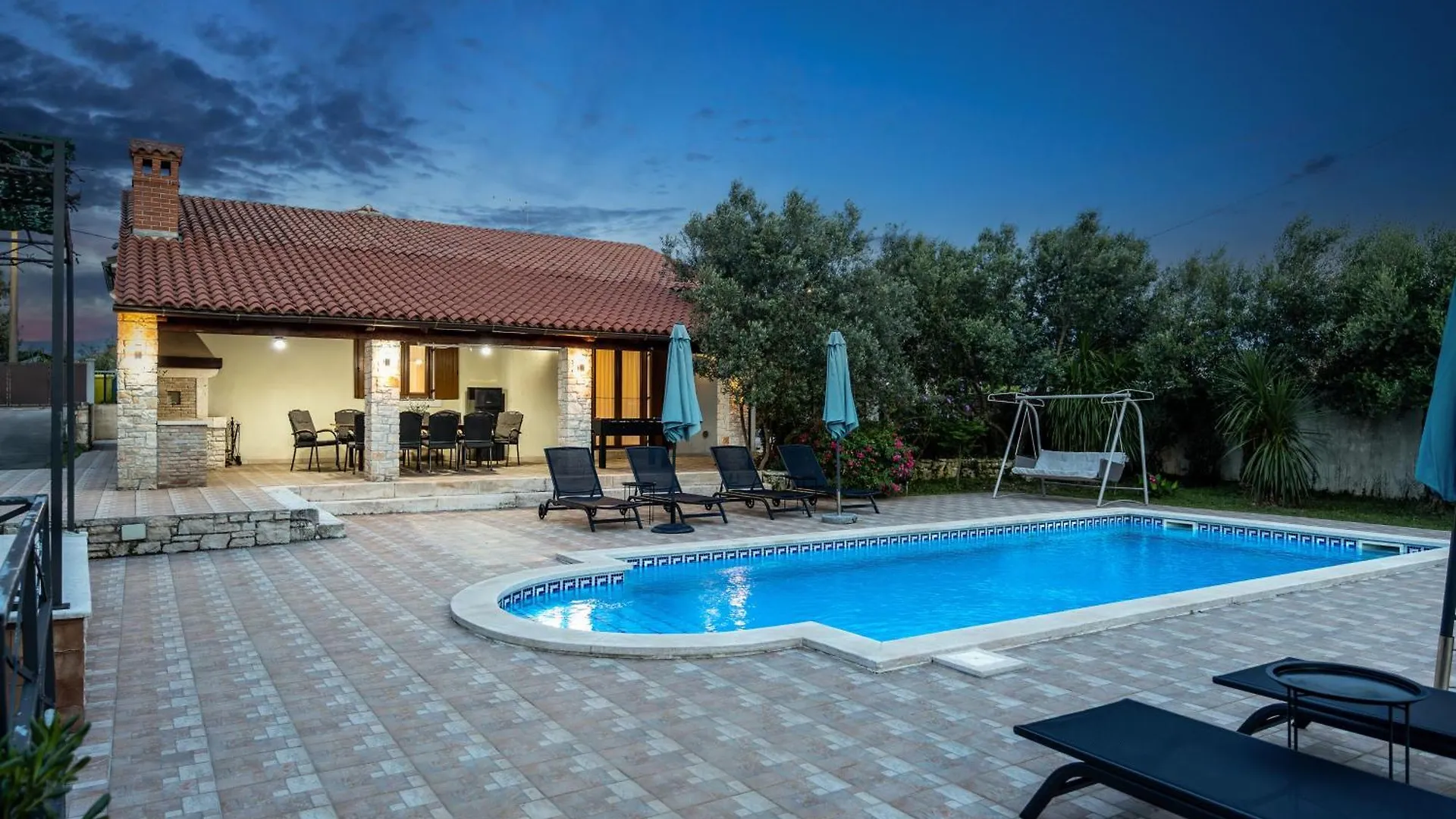 Villa Lavinija Kavran