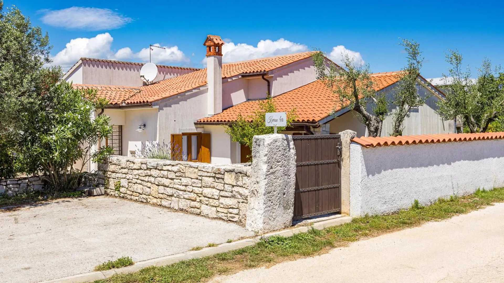 Villa Lavinija Kavran